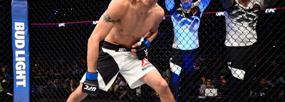 Video: Tony ‘El Cucuy’ Ferguson cierra su preparación recibiendo patadas al cuerpo