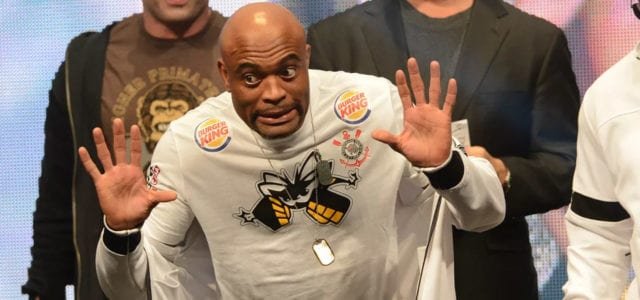 Video: Anderson Silva festeja el carnaval en tacones y brasier
