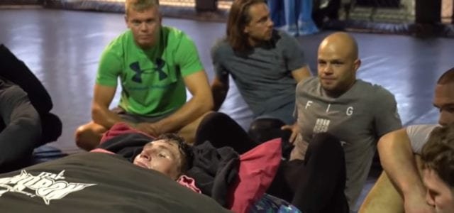 Comisionado pide suspensión para la esquina de Darren Till