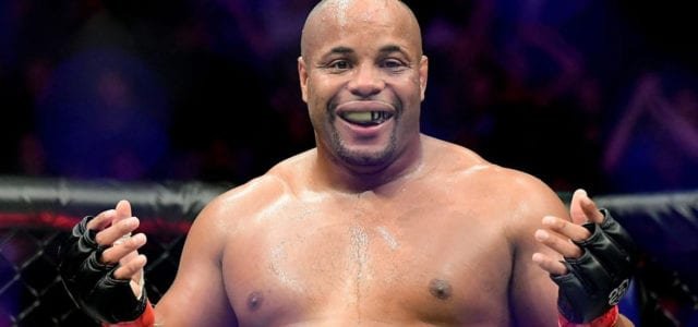 Cormier se olvida de Lesnar y pide a Miocic y Jones como peleas finales
