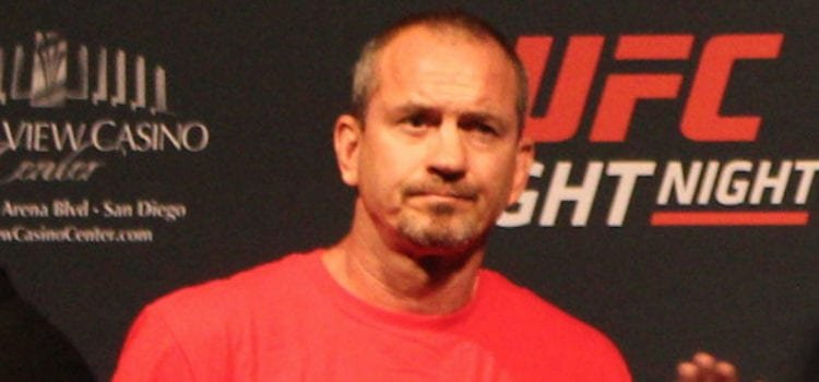 Mike Winkeljohn responde “al narcisista Donald Cerrone”