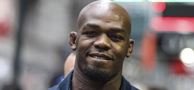 Jon Jones recibe sanción retroactiva y podría volver en octubre
