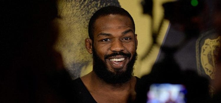 Las reacciones de Jon Jones tras la derrota de Daniel Cormier