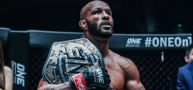Video: Demetrious Johnson gana el Grand Prix mosca de ONE