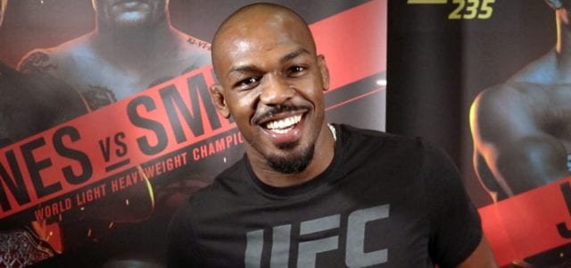 Jon Jones está harto de lidiar con Dana White e insiste en salir de UFC