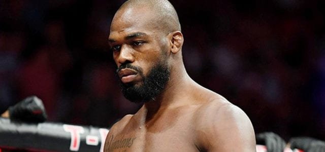 Jon Jones dice dejar vacante el título semi completo de UFC